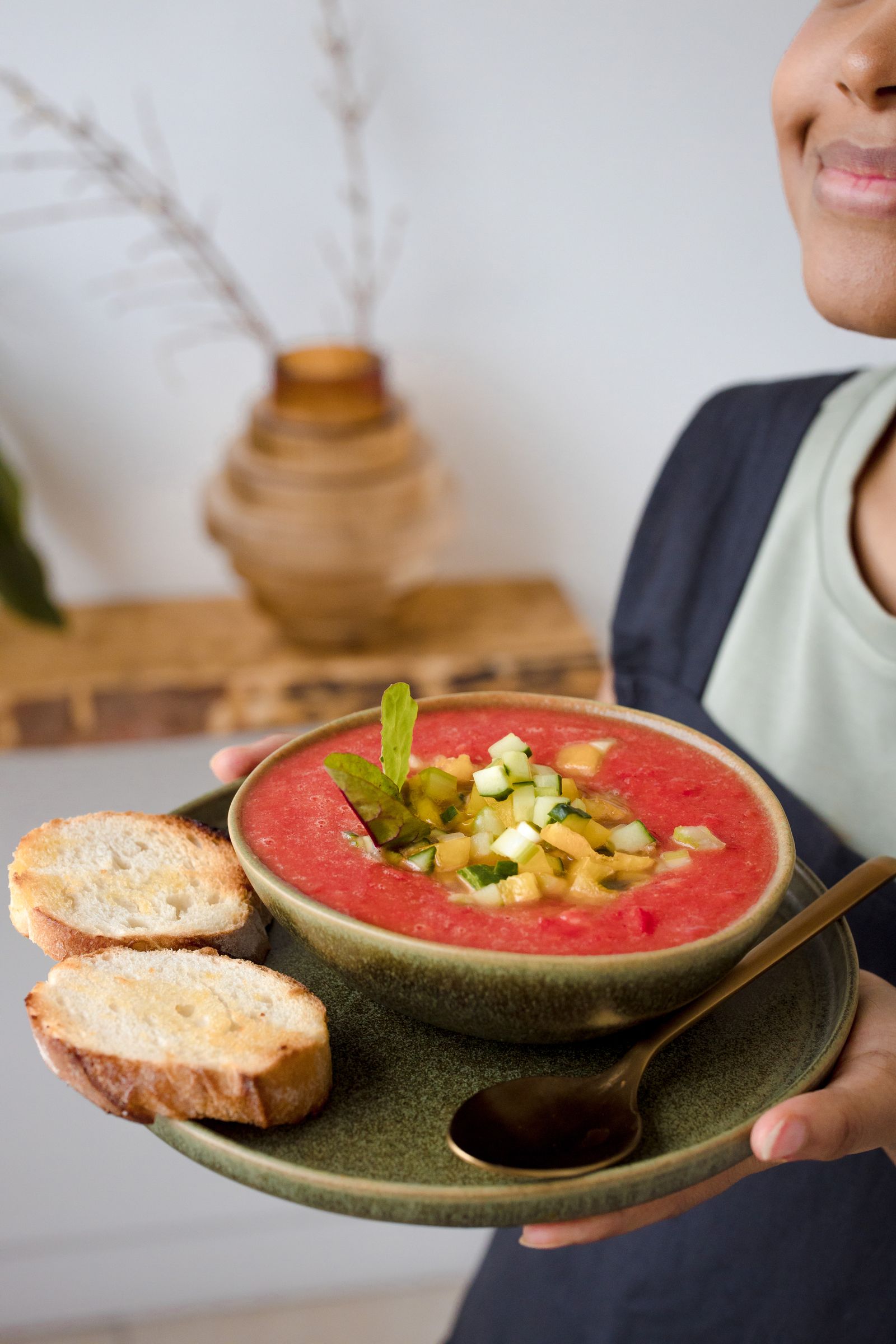 Sopas frías de verano: gazpacho, salmorejo y algo más